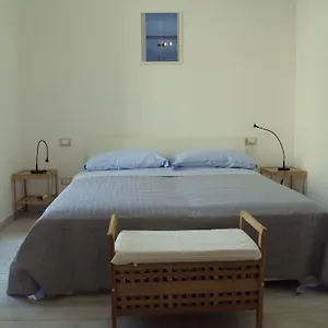 eryx-apartments-trapani.sicilyhotelsitaly.net/